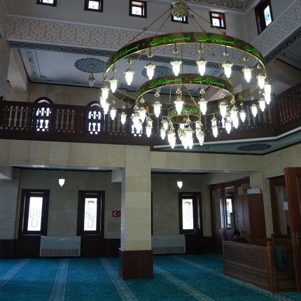Payas Camii iç mekânında klima uygulaması